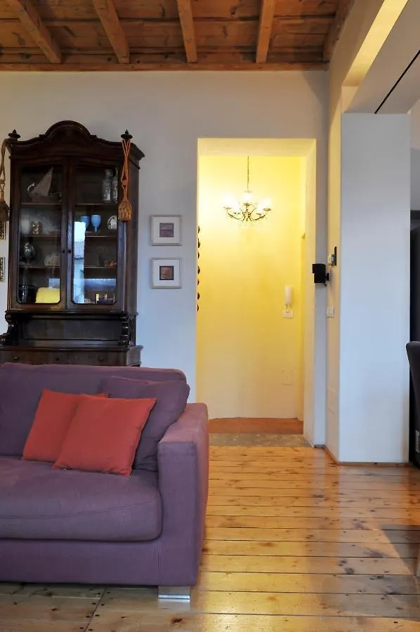 Splendid Housing Milano Apartment  Milan
